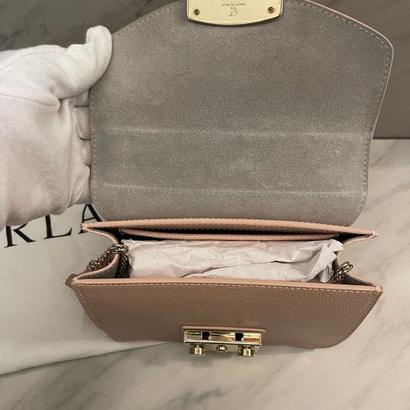 Furla Metropolis Mini Crossbody Bag - Picture 3 of 16